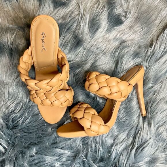 Band Heels - Picture 1 of 8